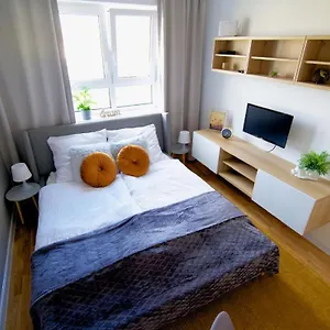  Apartament Przytulne Mieszkanie Z Parkingiem Wola Polska